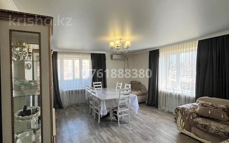 4-бөлмелі пәтер · 90 м² · 2/2 қабат, Кунаева 18, бағасы: 22.5 млн ₸ в Шу — фото 2