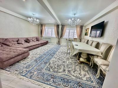 4-бөлмелі пәтер · 170 м² · 3/3 қабат, Майкудук, мкр Голубые пруды 10/1, бағасы: 55 млн 〒 в Караганде, Алихана Бокейханова р-н