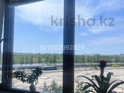 4-комнатная квартира · 167 м² · 4/13 этаж, Тараса Шевченко 8/1 за 78 млн ₸ в Астане, Сарыарка р-н