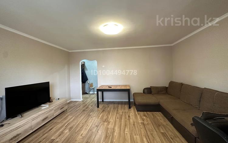 2-бөлмелі пәтер · 53.7 м² · 2/5 қабат, Челюскинцев 49, бағасы: 24 млн ₸ в Семее — фото 2