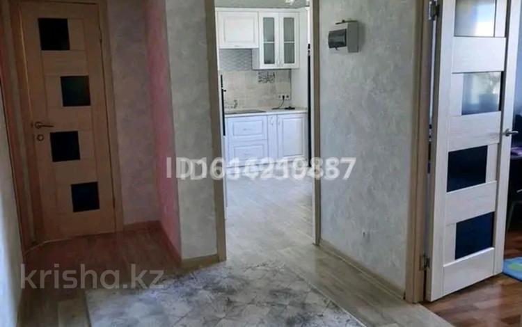 3-комнатная квартира · 80 м² · 10/10 этаж, мкр Юго-Восток, Шахтёров — В шаговой доступности супермаркет Норма, Мечта, Корзина, НИШ за 280 000 ₸ в Караганде, Казыбек би р-н — фото 9