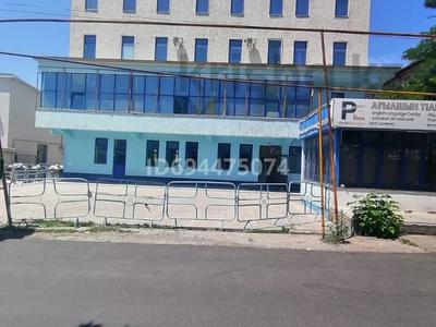 Свободное назначение, офисы, образование, кабинеты и рабочие места · 900 м² за ~ 3 млн ₸ в Шымкенте, Аль-Фарабийский р-н