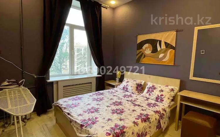 2-комнатная квартира · 40 м² · 2/5 этаж, 11-й микрорайон, Валиханова 233в — Кафе Прага 9 за 15 000 〒 в Шымкенте, Енбекшинский р-н — фото 2