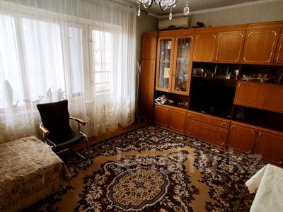 4-комнатная квартира, 84 м², 6/12 этаж, мкр Аксай-2 13 за 49 млн 〒 в Алматы, Ауэзовский р-н