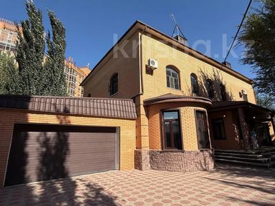 Жеке үй · 7 бөлме · 625.9 м² · 15 жүзд., Акын Сара 9, бағасы: 450 млн ₸ в Астане, Есильский р-н