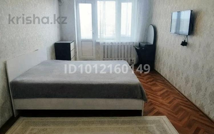 1-комнатная квартира · 34 м² · 5/9 этаж, Мкр. Кунаева 16 за 130 000 ₸ в Уральске — фото 2