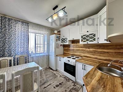 3-комнатная квартира · 76 м² · 7/10 этаж, Жургенова 27/1 за 33.5 млн ₸ в Астане, Нура р-н