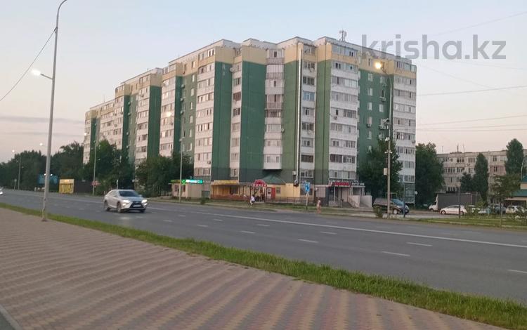2-комнатная квартира · 54 м² · 4/10 этаж, мкр 11 19 — Напротив Керуен за 180 000 ₸ в Актобе — фото 2