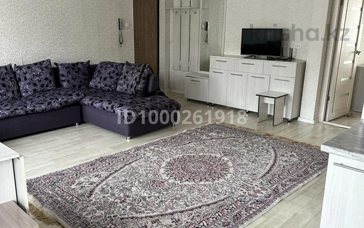 2-комнатная квартира · 50 м² · 2/5 этаж, Космическая 10/5 за 280 000 ₸ в Усть-Каменогорске, Ульбинский — фото 3