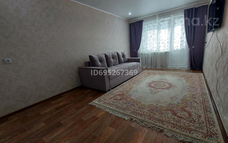 2-комнатная квартира, 45 м², 3/5 этаж, Толстого 88 — Назарбаева за 15.3 млн 〒 в Павлодаре — фото 4
