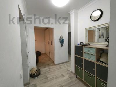 3-комнатная квартира · 70 м² · 1/3 этаж, Таугуль, Ыкылас 3 — Жандосова- Яссауи за 39 млн 〒 в Алматы, Ауэзовский р-н