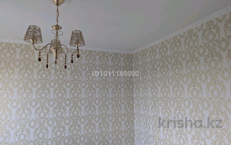 4-комнатная квартира · 61.5 м² · 5/5 этаж, мкр 5, Есет Батыра 138 — «Дом находится в 4-м микрорайоне около гостиницы Азия за 17 млн ₸ в Актобе — фото 2
