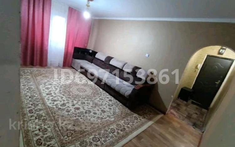 3-бөлмелі пәтер, 75 м², 5/5 қабат ай сайын, Казыбек би 179, бағасы: 120 000 〒 в Таразе — фото 2