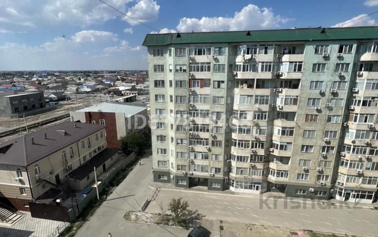3-комнатная квартира, 103 м², 8/9 этаж, мкр. Алмагуль за 26 млн 〒 в Атырау, мкр. Алмагуль — фото 2