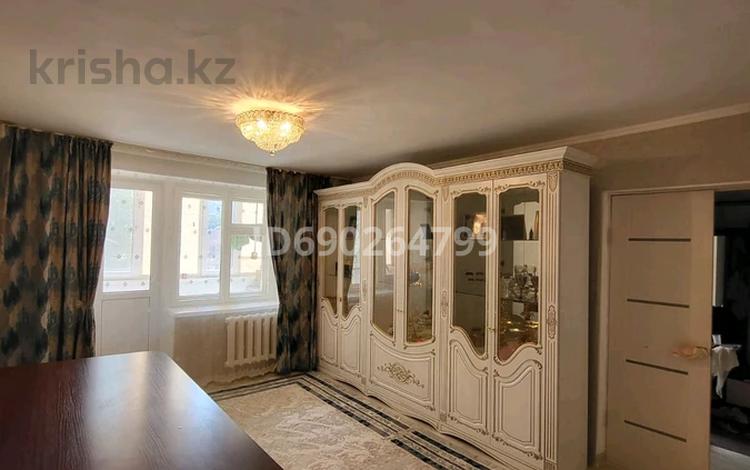 4-комнатная квартира, 107 м², 3/6 этаж, мкр Шанхай, мкр Шанхай Т.Рыскулова 4