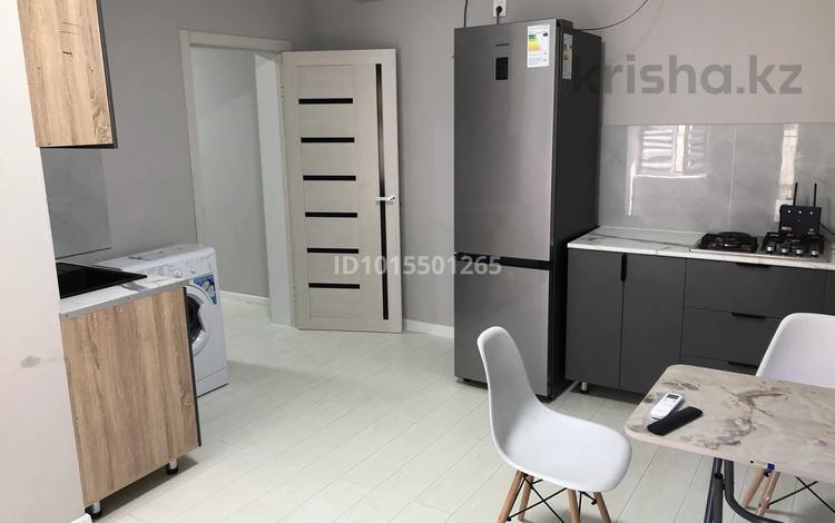 1-бөлмелі пәтер · 32 м² · 1/2 қабат, Курылысшы 2 — За базаром, бағасы: 140 000 ₸ в Конаеве — фото 2