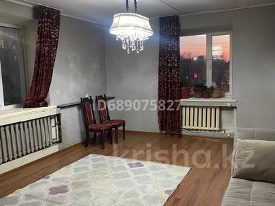 3-комнатная квартира, 90 м², 2/3 этаж, Каюма Мухамедханова 49/1 — Кабанбай батыра за 31.5 млн 〒 в Семее