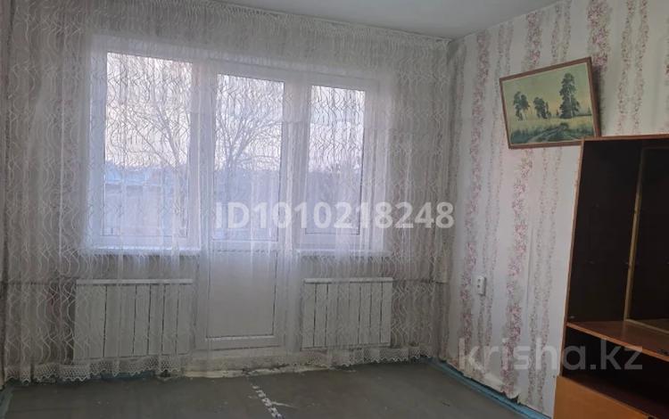 2-комнатная квартира · 48 м² · 5/5 этаж, 11-й микрорайон, 11-й микрорайон — Напротив школы-гимназии № 40 за 18 млн ₸ в Шымкенте, Енбекшинский р-н — фото 2