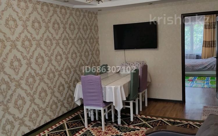3-комнатная квартира, 65.1 м², 3/5 этаж, мкр Аксай-3 22 за 36 млн 〒 в Алматы, Ауэзовский р-н — фото 2