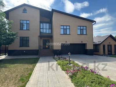 Отдельный дом · 7 комнат · 600 м² · 9 сот., Кекилбаева 83 — Центр за 185 млн 〒 в Уральске