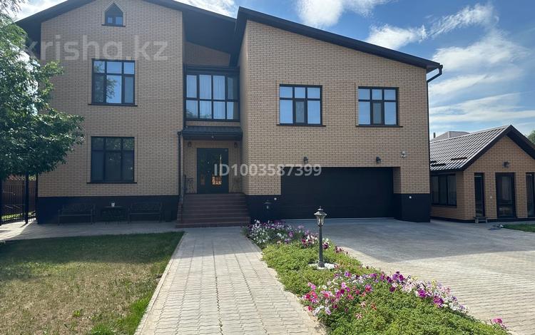 Отдельный дом · 7 комнат · 600 м² · 9 сот., Кекилбаева 83 — Центр за 185 млн ₸ в Уральске — фото 2