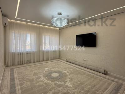 2-бөлмелі пәтер · 96 м² · 5/5 қабат, Алтын орда ш/а., Ораза Татеулы 21в к3, бағасы: 32 млн ₸ в Актобе, мкр. Алтын орда