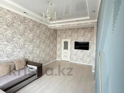 2-бөлмелі пәтер · 80 м² · 9/10 қабат, 16-ш/а. 93, бағасы: 21 млн ₸ в Актау, 16-й мкр 