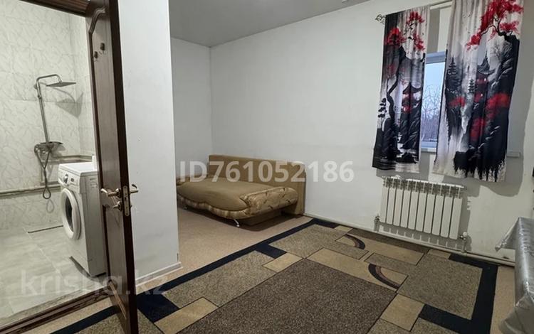 1-комнатная квартира · 20 м² · 1/1 этаж, Кенесары хан за 90 000 ₸ в  — фото 2