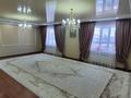 Отдельный дом • 7 комнат • 306 м² • 11 сот., Кенесары хан за 73 млн 〒 в Актобе, жилой массив Акжар-2 — фото 8