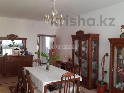 3-комнатная квартира · 85 м² · 4/9 этаж, мкр. Алмагуль 8 за 30 млн ₸ в Атырау