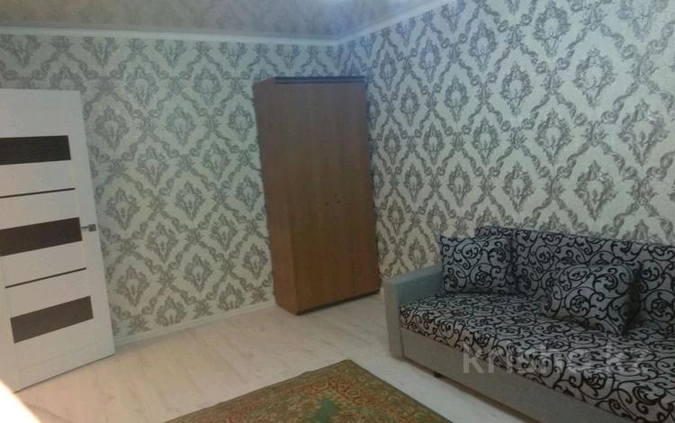 1-бөлмелі пәтер · 40 м² · 1 қабат, мкр Аксай-3 9, бағасы: 200 000 ₸ в Алматы, Ауэзовский р-н — фото 2