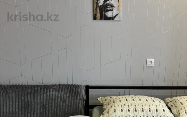 1-бөлмелі пәтер · 36 м² · 3/5 қабат, мкр 8 273 — Алия молдагулова, бағасы: 10 000 ₸ в Актобе — фото 2