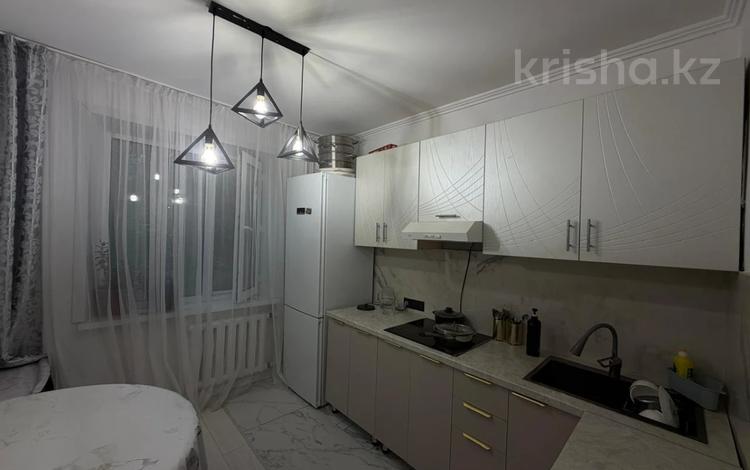 3-комнатная квартира · 64 м² · 2/5 этаж, мкр Юго-Восток, мкр Степной 2 за 28.5 млн ₸ в Караганде, Казыбек би р-н — фото 6