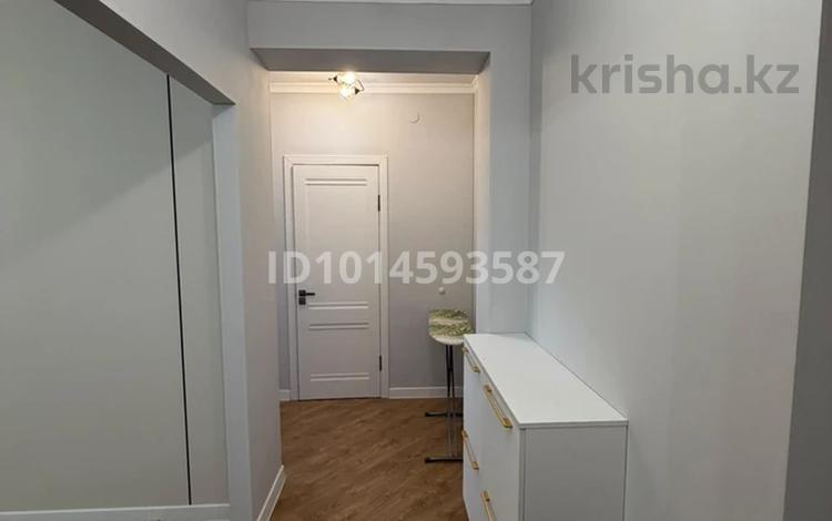 1-комнатная квартира · 38 м² · 3/16 этаж, мкр Калкаман-2, Абишева 136/13 к3 за 280 000 ₸ в Алматы, Наурызбайский р-н — фото 2
