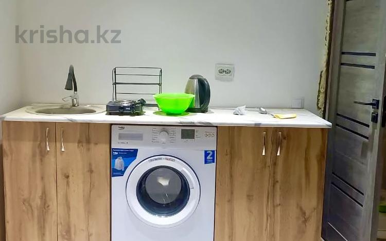 1-комнатная квартира · 30 м² · 1/6 этаж, мкр Кокжиек — Северное кольцо за 110 000 ₸ в Алматы, Жетысуский р-н — фото 2