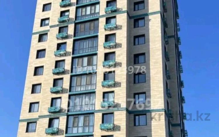 3-комнатная квартира · 104.4 м² · 7/13 этаж, Абая 70 за 85 млн ₸ в Семее — фото 2