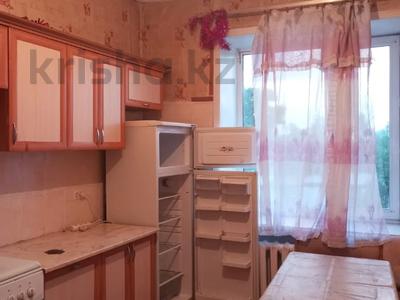 3-комнатная квартира · 83 м² · 2/3 этаж, Титова за 13.5 млн 〒 в Семее