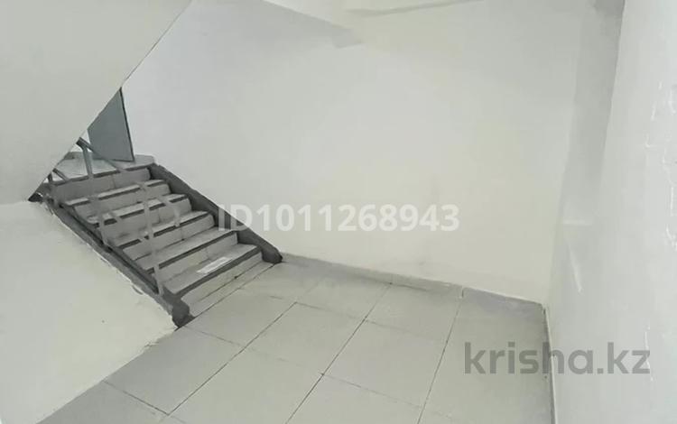 2-бөлмелі пәтер · 54 м² · 2/9 қабат, Степной 4 ш/а., бағасы: 23.9 млн ₸ в Караганде, Казыбек би р-н — фото 28