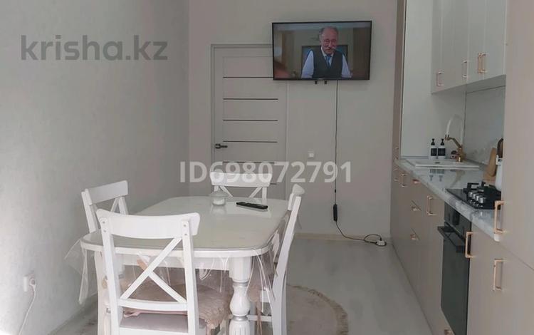 2-комнатная квартира · 62 м² · 1/5 этаж, 18 микрорайон 20 за 22.5 млн ₸ в Актау, 18-й мкр  — фото 2