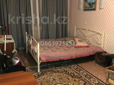 2-бөлмелі пәтер · 37 м² · 3/5 қабат, 2 мкр 12 — Курмангазы,луговая, бағасы: 10 000 〒 в Атырау, мкр Авангард-2