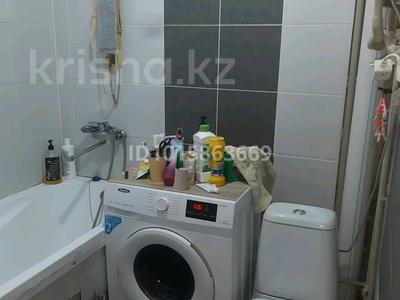 2-бөлмелі пәтер · 42.9 м² · 1/5 қабат, Кунанбай 41 — находиться возле магазина адал по улице Селевина, бағасы: 14 млн ₸ в Семее