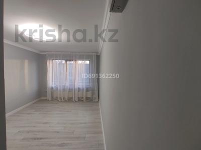 1-комнатная квартира, 18 м², 4/4 этаж, мкр №6 53 за 11.2 млн 〒 в Алматы, Ауэзовский р-н