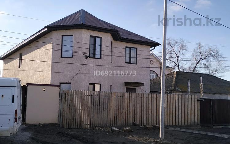 Жеке үй · 7 бөлме · 250 м² · 5 жүзд., Центральный ш/а., Каженбаева 11, бағасы: 50 млн ₸ в Атырау, мкр Центральный — фото 2