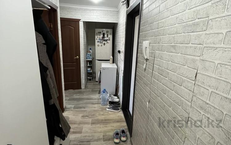 2-бөлмелі пәтер · 44 м² · 3/5 қабат, Майкудук, 15й микрорайон 3, бағасы: 10 млн ₸ в Караганде, Алихана Бокейханова р-н — фото 2