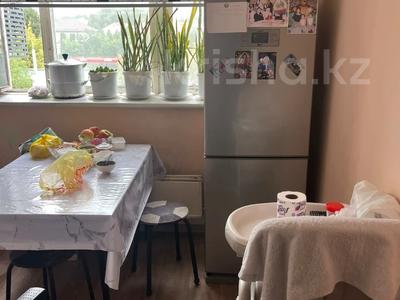 1-бөлмелі пәтер · 37 м² · 4/5 қабат, Мамыр-1 ш/а. 8, бағасы: 25.7 млн ₸ в Алматы, Ауэзовский р-н