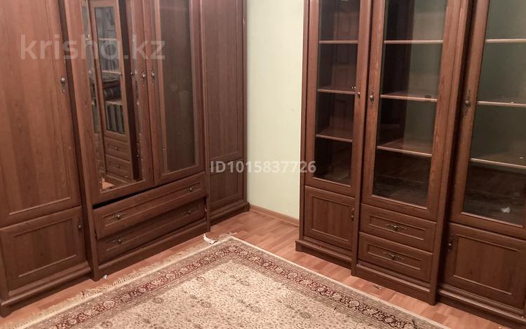3-бөлмелі пәтер · 80 м² · 2/5 қабат, Толе би 139 — Толе би, бағасы: 19 млн ₸ в  — фото 2