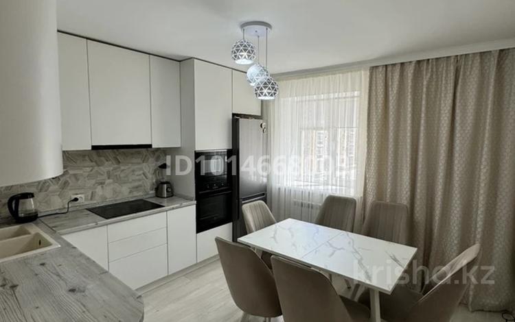3-комнатная квартира · 76.2 м² · 3/5 этаж, Е 652 за 45 млн ₸ в Астане, Есильский р-н — фото 2