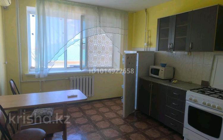 2-бөлмелі пәтер · 70 м² · 3/5 қабат, Достык 36 — 6 школа, бағасы: 30 млн ₸ в Хромтау — фото 2