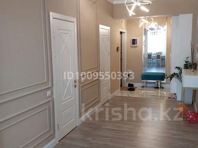 2-бөлмелі пәтер · 76 м² · 14 қабат, Розыбакиева 388 — Трц Мега, бағасы: 98 млн ₸ в Алматы, Бостандыкский р-н