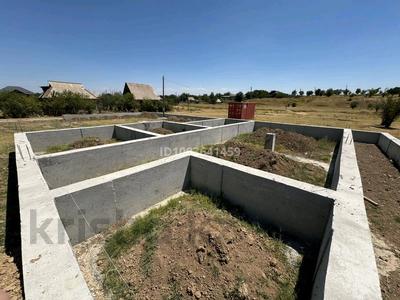 Жер телімдері в Шымкенте: Жер телімі · 8 сотық, Каратауский р-н, бағасы: 13 млн 〒 Жер телімі · 8 сотық, Каратауский р-н, бағасы: 13 млн 〒 в Шымкенте